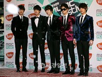 韓国MBCミュージックフェスティバルに出演した超新星（2）