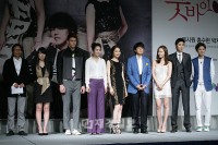 『グッバイ女房』制作発表会に参加する出演者ら　リュ・シウォン、ホン・スヒョン、パク・チユンら