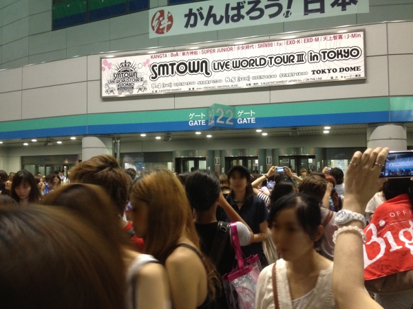 東方神起・少女時代ら出演の「SMTOWN LIVE WORLD TOUR III in TOKYO！」第2日、ファンの熱気が東京ドームを埋め尽くす(11)