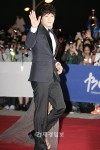 釜山国際映画祭、開幕式にパク・シフ、パク・シネ、イ・ビョンホンら参加　チソン