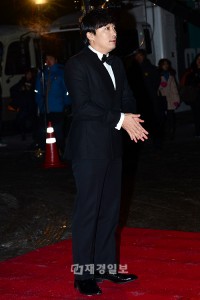 MBC演技大賞、授賞式にユン・ウネら人気俳優が多数参加　イ・ソンミン