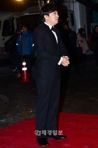 MBC演技大賞、授賞式にユン・ウネら人気俳優が多数参加　イ・ソンミン