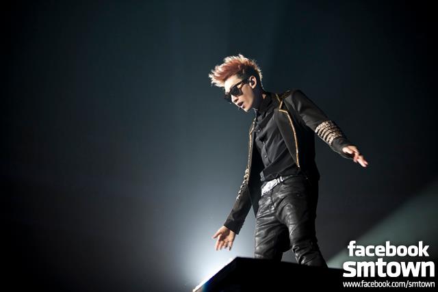 SUPER JUNIOR、世界ツアー「Super Show 5 in SEOUL」のライブ写真(23)