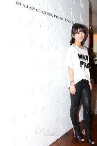 Miss Aスジ、革パン＋Tシャツスタイルで「suecomma bonnie」10周年イベントに出席　