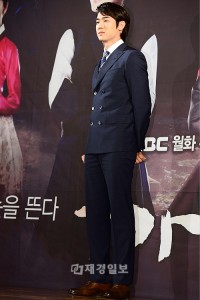 新MBCドラマ『九家の書』製作発表会にイ・スンギ、Miss Aスジら登場　ユ・ヨンソク