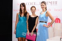 化粧品「benefit」の新商品イベント、Wonder Girlsヘリムらが出席　ソン・ジヒョ