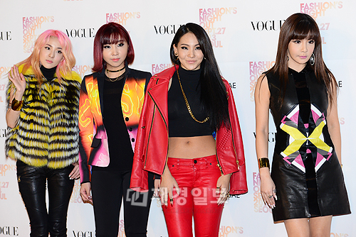 『VOGUE』のファッションイベント、2NE1らが出席(3)　2NE1