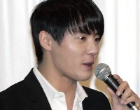 JYJキム・ジュンス、KBS出演取消に心境告白「一山越えて、また一山」