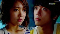 韓国MBC水木ドラマ「君は僕に恋をした」（邦題：オレのことスキでしょ）の主人公チョン・ヨンファとパク・シネが見つめあうシーンが、息も止まるほどドキドキすると視聴者の注目を浴びている。