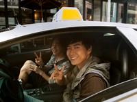 韓流スター、チャン・グンソクは27日夜10時に放送される韓国XTMチャンネルの自動車バラエティー番組「トップギア・コリア」で、俳優ヨン・ジョンフンが運転するランボルギーニタクシーにお客さんとして乗り、ソウル市内を走り回る。