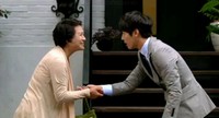 25日に放送された韓国MBCの水木ドラマ「負けてたまるか！」では、ヨン・ヒョンウ（ユン・サンヒョン）と義母ユ・ジョンナン（パク・ウォンスク）の出会いが目を引いた。
