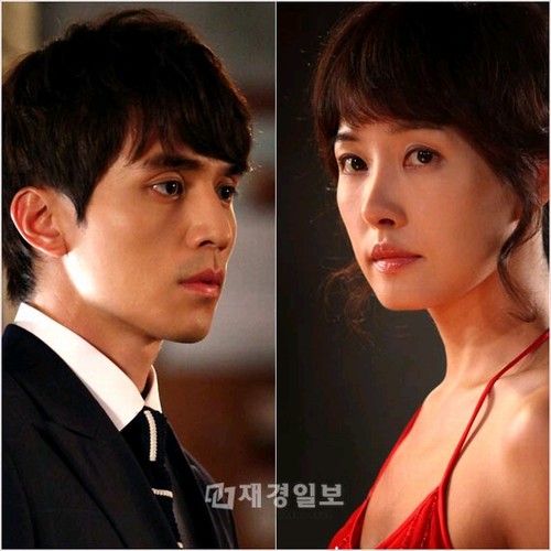 キム・ソナとイ・ドンウクが3日に放送される韓国SBS週末ドラマ「女の香り」第13話でイ・ソラとキム・ミンジョンの曲「私達もう一度」を熱唱する。