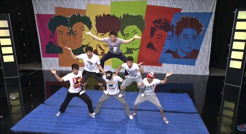 韓国SBS E!TV「芸能完全制服記」で、お盆特集として男性アイドルグループ「2PM」のスペシャル・ハイライトが放送される。