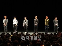 韓国の人気男性グループ「BEAST」（ビースト）が日本ファンとの「約束イベント」を行った。