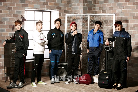 韓国男性アイドルグループ「2PM｣ラインのスウェットウェアが発売される。