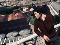 コン・ユ、映画「るつぼ」の公開に先立ってポルトガルでの写真を公開