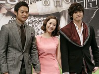 チェ・ジョンミョン、パク・ミニョンが主演の韓国KBS2TVの新水木ドラマ「栄光のジェイン」の製作発表会が5日午後、ソウル論硯洞インペリアルペーリスホテルで行われた。