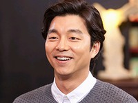 韓国中を熱くしている韓国映画『るつぼ（トガニ）』で主人公カン・イノを演じた韓国俳優コン・ユが、9日午前11時放送の韓国ケーブルチャンネルtvNの番組「ペク・チヨンのピープルインサイド」に出演する。