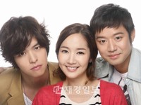 韓国KBS水木ドラマ『栄光のジェイン』が初回から視聴率2位を記録し、順調なスタートを切った。
