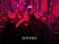 Wonder Girls、アメリカで「GOD」のパク・ジュンヒョンとショット写真