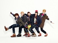 韓国の人気男性グループ「SHINee」（シャイニー）が、日本で新記録を更新するという底力を見せた。