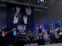 韓国4人組バンドグループ「CNBLUE」（シーエヌブルー）が日本メジャーデビューシングル『In My Head』の発売を記念し、大阪（22日）と東京（23日）でライブイベントを開催したが、2日間の公演で約1万4000人を動員し、その人気を実証した。写真= FNC MUSIC