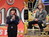 歌手キム・ヒョンジュンがSBS『強心臓』に出演し、MCイ・スンギに謝罪した。写真＝SBS『強心臓』