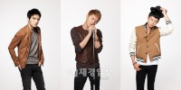 韓国の人気アイドルグループ「JYJ」がモデルを務める鎮痛剤『ペンザルQ』ポスター撮影の様子が公開された。写真＝鐘根堂