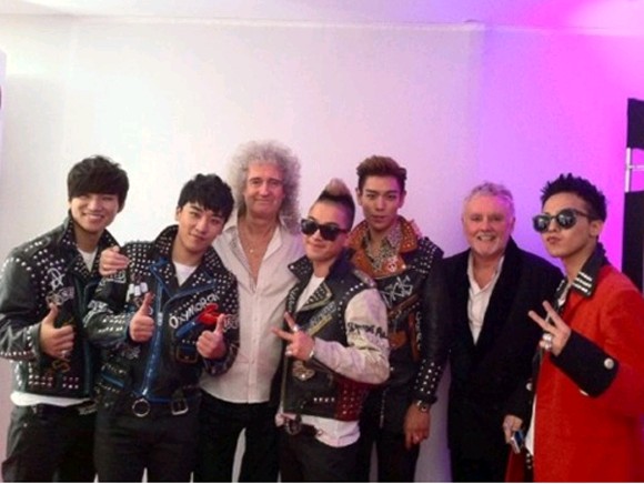 韓国男性アイドルグループ「BIGBANG」（ビッグバン）がイギリス・ロンドンの伝説のロックバンド「Queen」（クイーン）と一緒に撮った写真を公開し話題になっている。