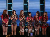 韓国人気ガールズグループ「T-ARA」(ティアラ)が今年の年末に開催される韓国国内の各授賞式への不参加宣言をした。