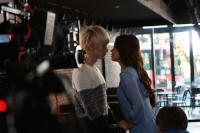 SUPER JUNIOR（スーパージュニア）のウニョクと女優のチャン・ジウンのミュージックビデオ撮影現場の写真が公開され話題だ。写真＝ザ・グルーブ エンターテインメント