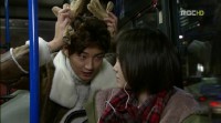 韓国MBCのドラマ『私も花』にジェヒ役として出演中のユン・シユンの演技が視聴者のあいだで好評だ。写真＝MBC放送のキャプチャ