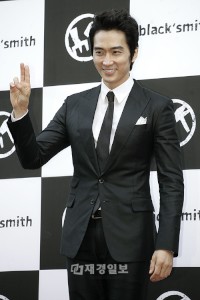 俳優ソン・スンホンが、韓国でイタリアンレストラン「ブラックスミス」の加盟店1号を運営することになった。