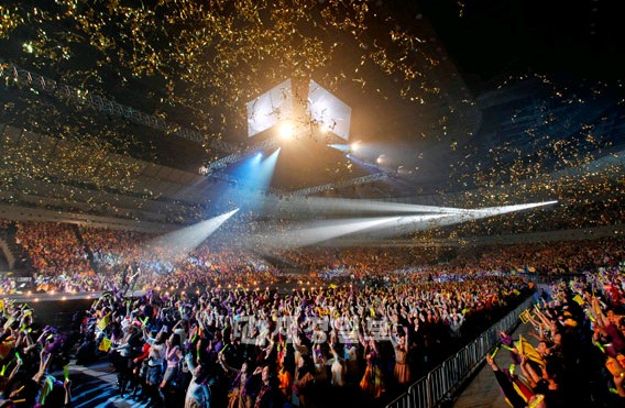 韓国の人気ロックバンドFTISLAND（FTアイランド）が、横浜アリーナで12月23、24日の2日間『FTISLAND　X'mas Live 2011 ～Winter's Night～』を行い、3万人の観客を動員した。