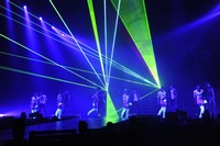 K-POP“野獣アイドル ”の2PM（ツーピーエム）が、12月14日に全国ツアー『2PM ARENA TOUR 2011“REPUBLIC OF 2PM”』のさいたまスーパーアリーナ公演を行った。撮影=吉澤健太