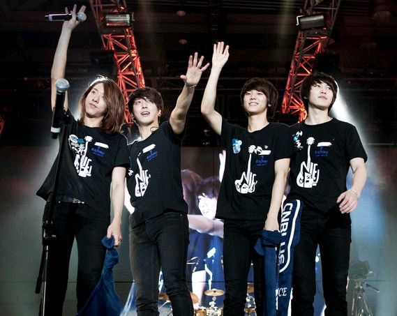 男性バンドグループCNBLUE（シーエヌブルー）が香港を皮切りにアジアツアーの幕を開けた。