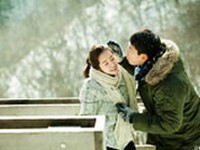 JTBC月火ドラマ『パダムパダム・・・彼と彼女の心拍音』第16話では、ガンチル（チョン・ウソン演）とジナ（ハン・ジミン演）が美しい雪合戦を繰り広げる。写真=MI