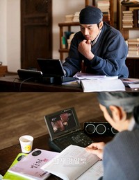 JTBCドラマ『発酵家族』に出演中の俳優ソン・イルグクが、モニターチェックをする姿が捕らえられ話題だ。