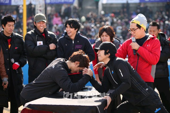 韓国KBS 2TVのスポーツバラエティー番組『出発ドリームチーム2』に凄まじい戦闘力で武装した新たな相手チームが登場した。
