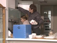 TV朝鮮週末ドラマ『コ・ボンシルおばさんを救え』では、SS501のキム・キュジョンがf(x)のルナに間接的告白をするという。
