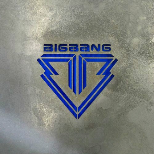 1年ぶりにカムバックした男性グループBIGBANG（ビッグバン）の5枚目のミニアルバム「Alive」収録曲全6曲がウイークリーチャートにランクインする勢いを見せた。