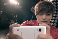 韓国・サムスン電子は、10代の若者の中で最高の人気を誇る“テセドル（最も旬なアイドルの意）” INFINITE（インフィニット）が登場するサムスン・ギャラクシープレイヤーの新規広告キャンペーンを本格的に繰り広げる。