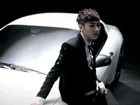 12日、韓国の新人ボーイズグループNU'EST (ニューイースト)のメンバー Aron(アロン)の魅力的なティーザー映像が公開された。
