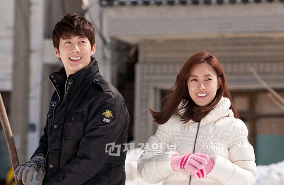 新作SBS PLUSドラマ『あなたを愛しています』が、SS501のキム・ヒョンジュン（マンネ）と女優キム・ユンソのトキメキのシーンを公開した。