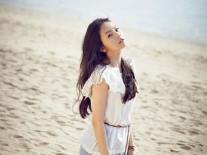 Wonder Girls(ワンダーガールズ)のソヒが、砂浜で清純さとセクシーさ漂う姿を披露した。写真=ハイカット