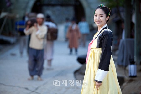 『Dr.JIN』パク・ミニョン、朝鮮時代の女性を熱演！輝く演技力