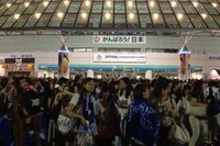 東方神起、SUPER JUNIORなど、SMエンターテインメントの人気アーティストが一挙出演した「SMTOWN LIVE WORLD TOUR III in TOKYO！」の模様がフジテレビNEXTで10月26日に放送される。写真は8月5日公演終了後の東京ドーム周辺の様子。