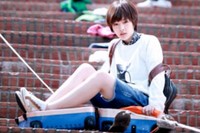 15日にスタートする韓国SBS新水木ドラマ『花ざかりの君たちへ』で、男子校に偽装転校した“男装美少女”ク・ジェヒ役を演じるf(x)のソルリが、代役なしでワイヤーアクションに挑戦する。写真=SM C&C