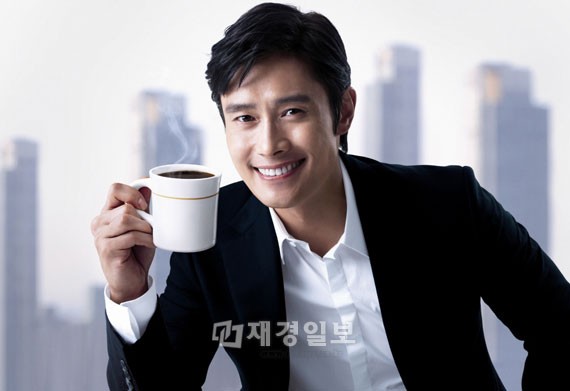 韓国ネスレは、27日、俳優イ・ビョンホンをネスカフェのCMモデルに選定したことを明らかにした。
