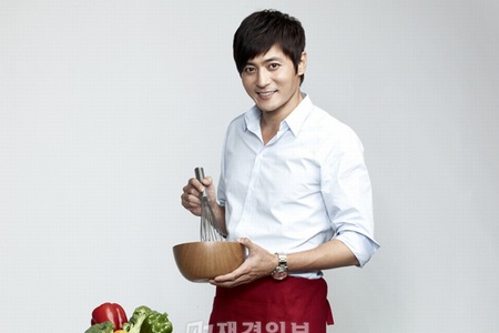 チャン・ドンゴンが韓国で、プレミアムキッチン家電ブランド「CUCHEN」の新たな広告モデルに抜擢された。
